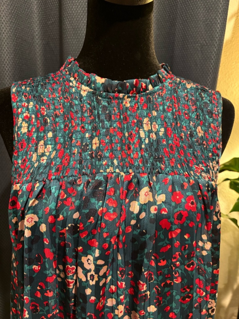 Maison Jules Teal Floral Smocked Neck Sleeveless Blouse